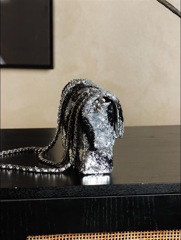 2026131214250640 900